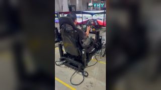 Ultieme VR-racesimulator voor commerciële gamecentra