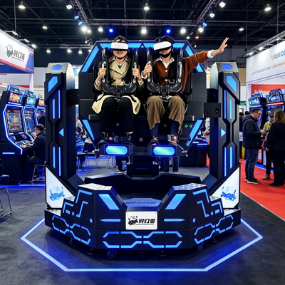 Turnkey VR Arcade Apparatuur Commerciële 1080 Graden Roterende 9D VR Bioscoop Bewegingsstoel Dubbele Speler Achtbaan Simulatie